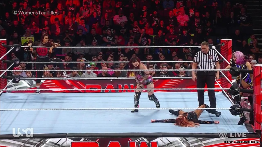 WWE_Monday_Night_Raw_2023_02_27_720p_HDTV_x264-NWCHD_mp4_007205477.jpg
