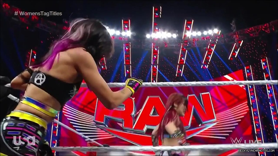 WWE_Monday_Night_Raw_2023_02_27_720p_HDTV_x264-NWCHD_mp4_007208280.jpg