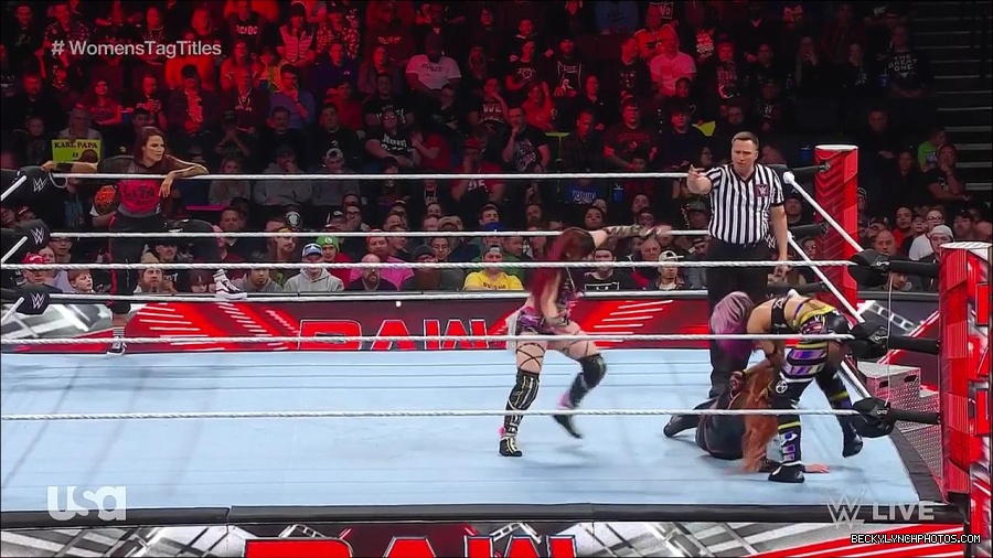 WWE_Monday_Night_Raw_2023_02_27_720p_HDTV_x264-NWCHD_mp4_007209881.jpg