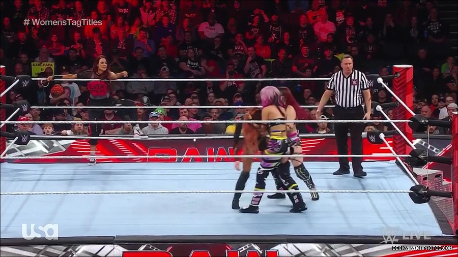 WWE_Monday_Night_Raw_2023_02_27_720p_HDTV_x264-NWCHD_mp4_007212684.jpg