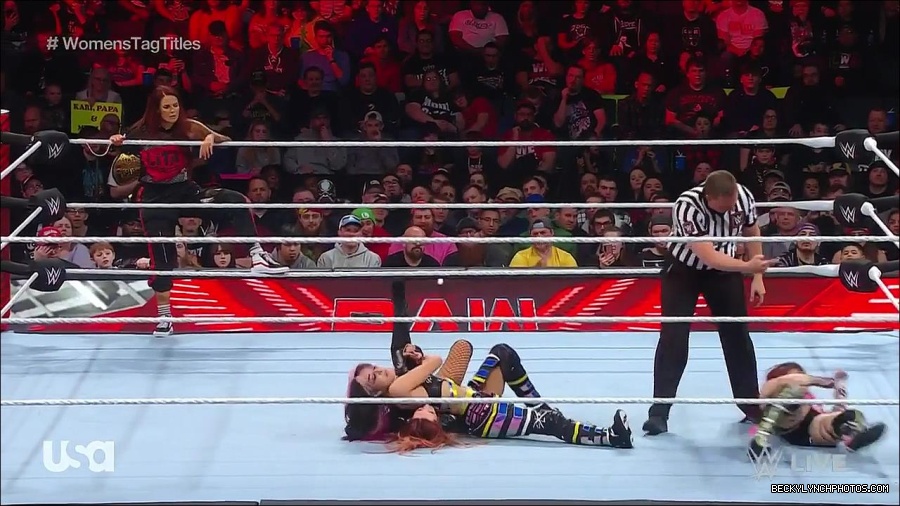 WWE_Monday_Night_Raw_2023_02_27_720p_HDTV_x264-NWCHD_mp4_007224696.jpg