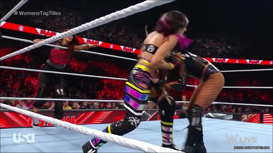 WWE_Monday_Night_Raw_2023_02_27_720p_HDTV_x264-NWCHD_mp4_007252724.jpg