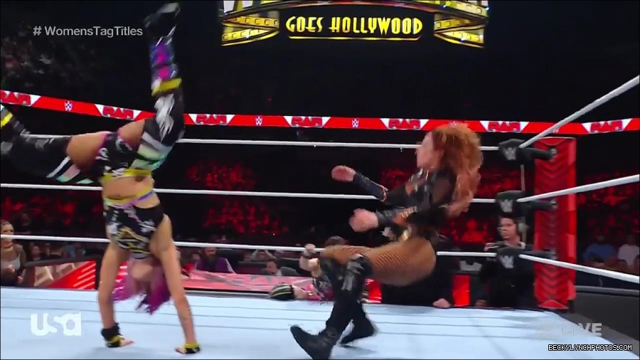 WWE_Monday_Night_Raw_2023_02_27_720p_HDTV_x264-NWCHD_mp4_007255527.jpg