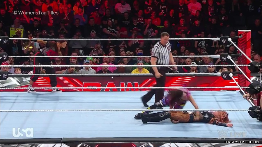 WWE_Monday_Night_Raw_2023_02_27_720p_HDTV_x264-NWCHD_mp4_007260332.jpg