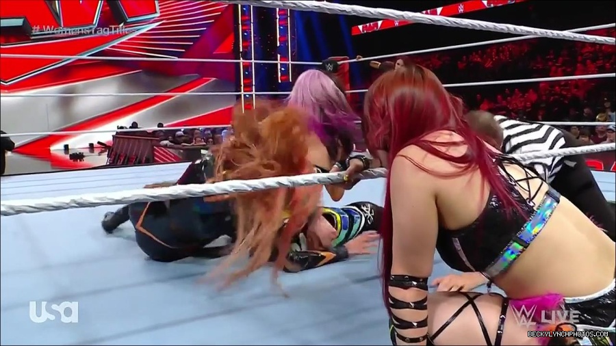 WWE_Monday_Night_Raw_2023_02_27_720p_HDTV_x264-NWCHD_mp4_007263535.jpg