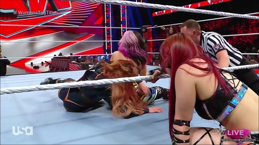 WWE_Monday_Night_Raw_2023_02_27_720p_HDTV_x264-NWCHD_mp4_007263935.jpg
