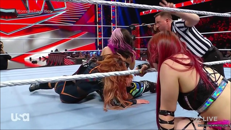 WWE_Monday_Night_Raw_2023_02_27_720p_HDTV_x264-NWCHD_mp4_007264336.jpg