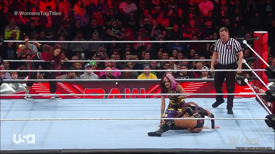 WWE_Monday_Night_Raw_2023_02_27_720p_HDTV_x264-NWCHD_mp4_007266738.jpg