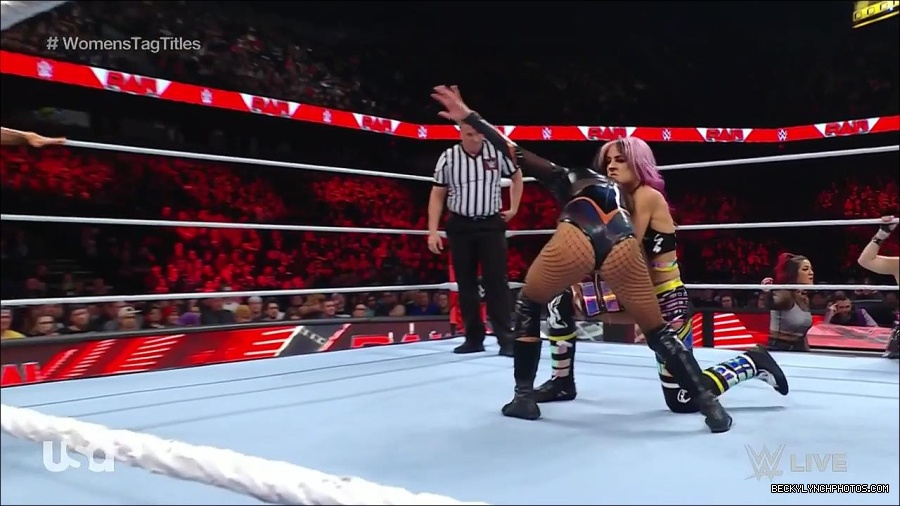 WWE_Monday_Night_Raw_2023_02_27_720p_HDTV_x264-NWCHD_mp4_007274346.jpg