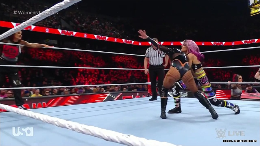 WWE_Monday_Night_Raw_2023_02_27_720p_HDTV_x264-NWCHD_mp4_007274746.jpg