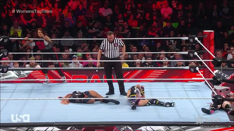 WWE_Monday_Night_Raw_2023_02_27_720p_HDTV_x264-NWCHD_mp4_007297969.jpg