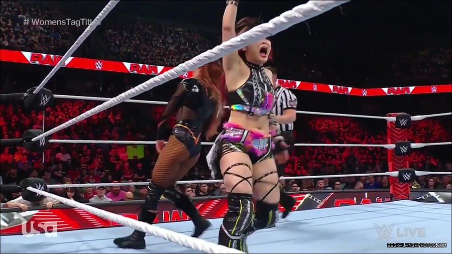 WWE_Monday_Night_Raw_2023_02_27_720p_HDTV_x264-NWCHD_mp4_007321193.jpg