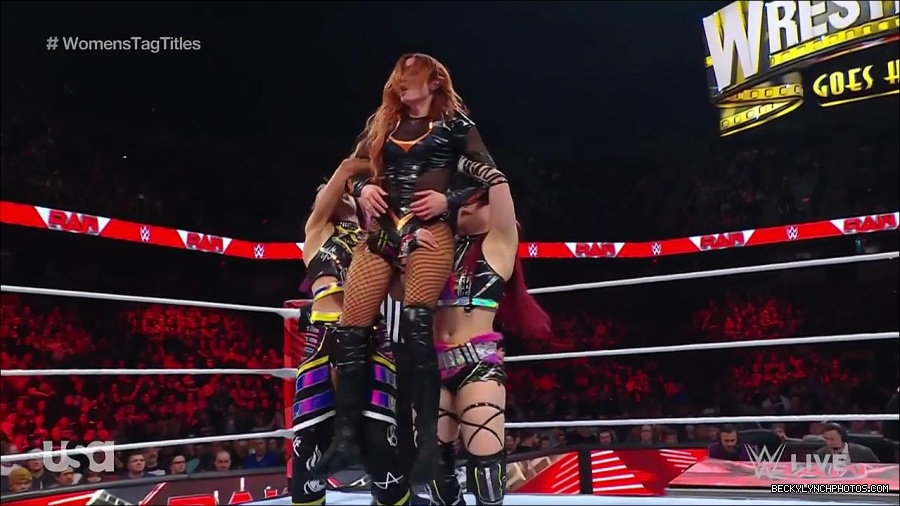 WWE_Monday_Night_Raw_2023_02_27_720p_HDTV_x264-NWCHD_mp4_007326798.jpg