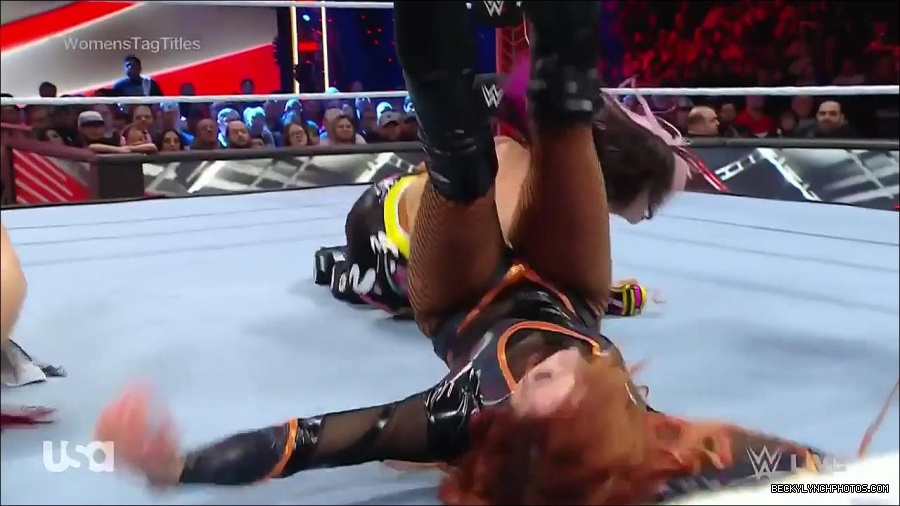 WWE_Monday_Night_Raw_2023_02_27_720p_HDTV_x264-NWCHD_mp4_007329201.jpg