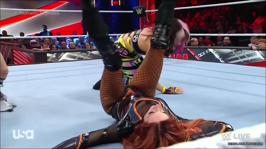 WWE_Monday_Night_Raw_2023_02_27_720p_HDTV_x264-NWCHD_mp4_007329601.jpg