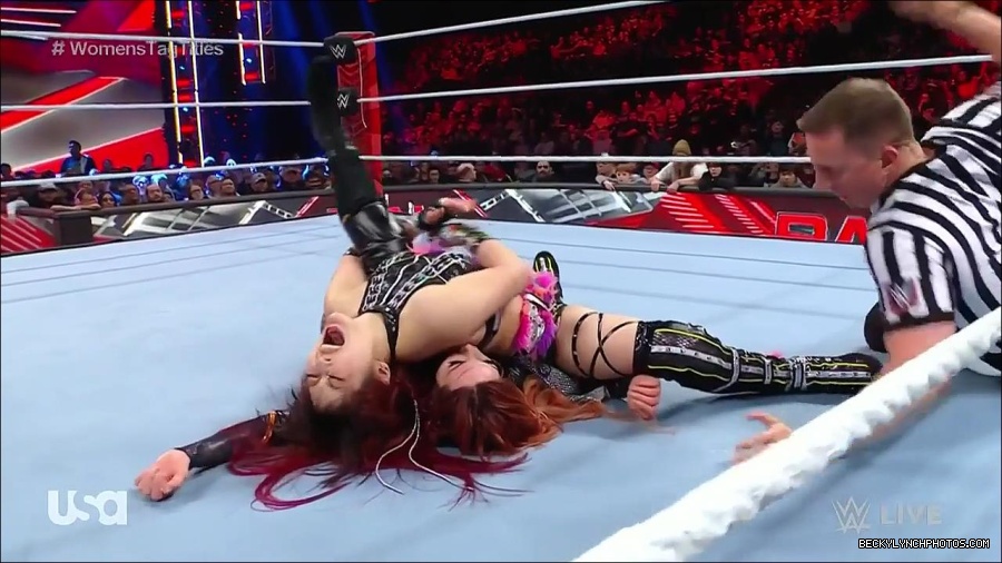 WWE_Monday_Night_Raw_2023_02_27_720p_HDTV_x264-NWCHD_mp4_007333205.jpg