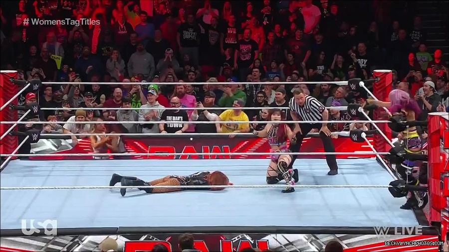 WWE_Monday_Night_Raw_2023_02_27_720p_HDTV_x264-NWCHD_mp4_007371643.jpg