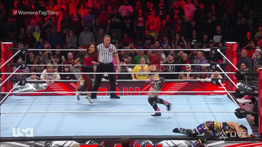 WWE_Monday_Night_Raw_2023_02_27_720p_HDTV_x264-NWCHD_mp4_007384456.jpg
