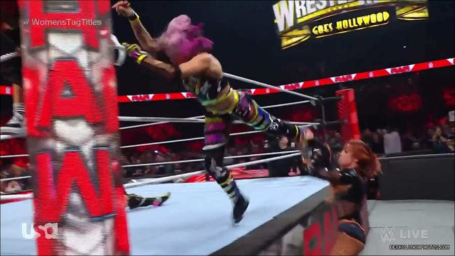WWE_Monday_Night_Raw_2023_02_27_720p_HDTV_x264-NWCHD_mp4_007462767.jpg