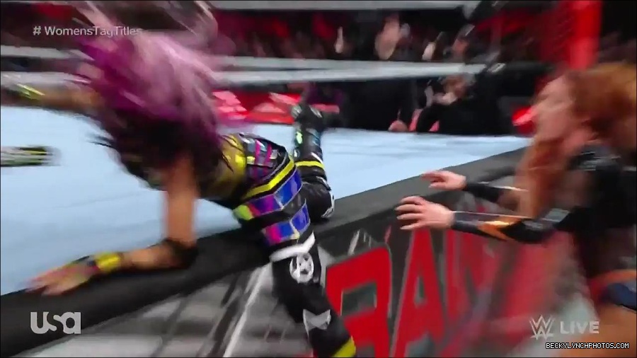 WWE_Monday_Night_Raw_2023_02_27_720p_HDTV_x264-NWCHD_mp4_007463568.jpg