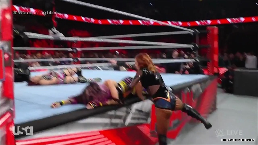WWE_Monday_Night_Raw_2023_02_27_720p_HDTV_x264-NWCHD_mp4_007464369.jpg