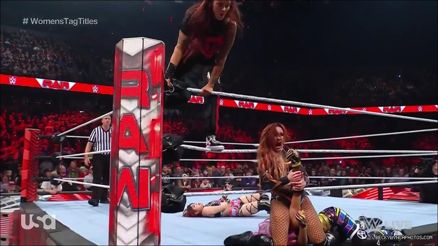 WWE_Monday_Night_Raw_2023_02_27_720p_HDTV_x264-NWCHD_mp4_007467972.jpg