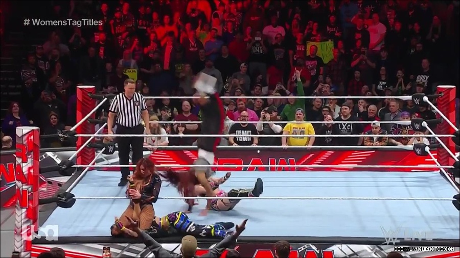 WWE_Monday_Night_Raw_2023_02_27_720p_HDTV_x264-NWCHD_mp4_007471576.jpg