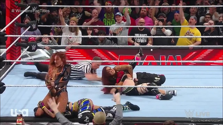 WWE_Monday_Night_Raw_2023_02_27_720p_HDTV_x264-NWCHD_mp4_007475180.jpg