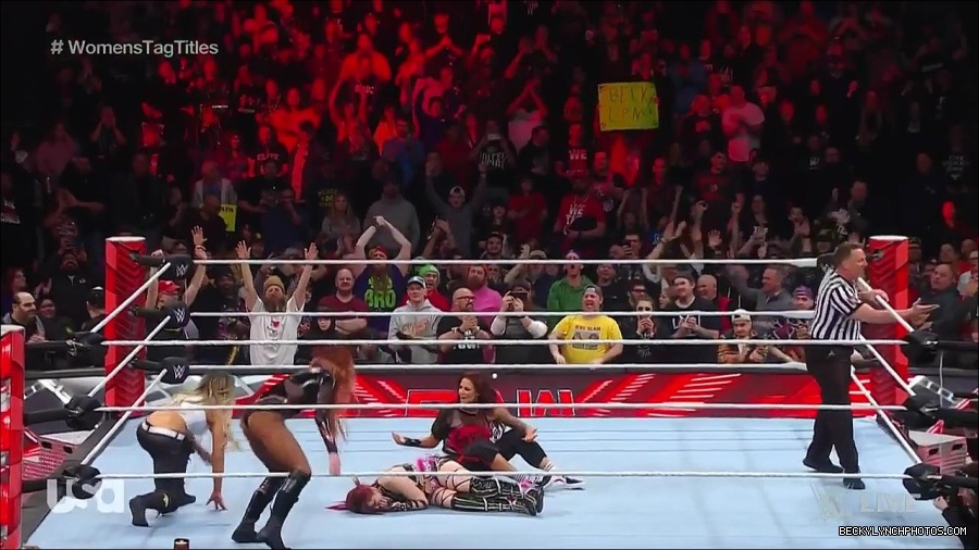 WWE_Monday_Night_Raw_2023_02_27_720p_HDTV_x264-NWCHD_mp4_007479584.jpg