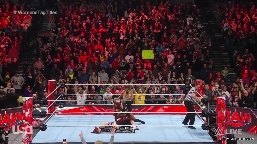 WWE_Monday_Night_Raw_2023_02_27_720p_HDTV_x264-NWCHD_mp4_007482387.jpg