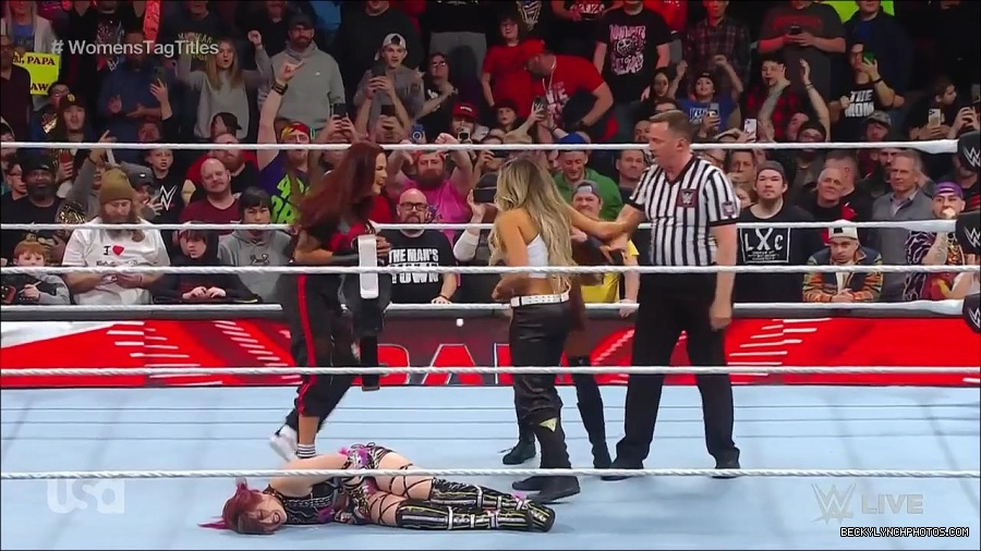 WWE_Monday_Night_Raw_2023_02_27_720p_HDTV_x264-NWCHD_mp4_007493198.jpg