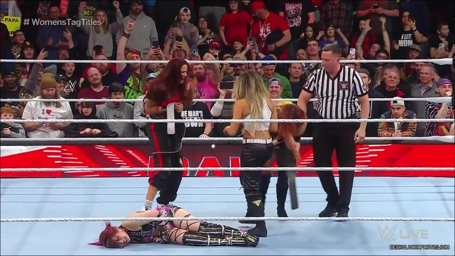 WWE_Monday_Night_Raw_2023_02_27_720p_HDTV_x264-NWCHD_mp4_007493598.jpg