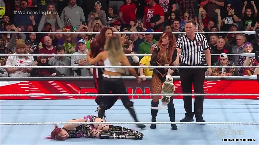 WWE_Monday_Night_Raw_2023_02_27_720p_HDTV_x264-NWCHD_mp4_007494399.jpg