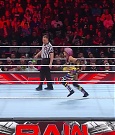 WWE_Monday_Night_Raw_2023_02_27_720p_HDTV_x264-NWCHD_mp4_006931502.jpg