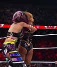 WWE_Monday_Night_Raw_2023_02_27_720p_HDTV_x264-NWCHD_mp4_007095367.jpg