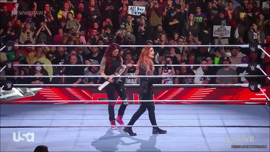 WWE_Monday_Night_Raw_2023_03_06_720p_HDTV_x264-NWCHD_mp4_007109747.jpg
