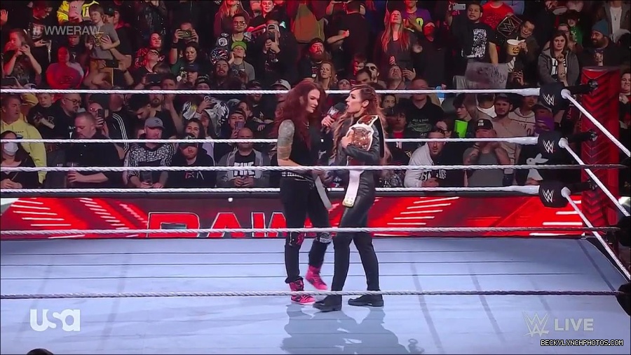WWE_Monday_Night_Raw_2023_03_06_720p_HDTV_x264-NWCHD_mp4_007112150.jpg