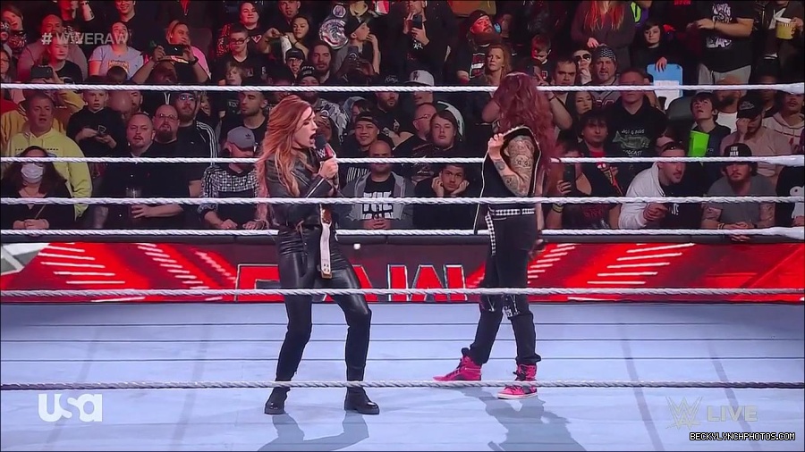 WWE_Monday_Night_Raw_2023_03_06_720p_HDTV_x264-NWCHD_mp4_007125363.jpg