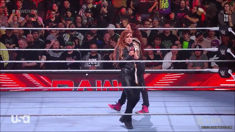 WWE_Monday_Night_Raw_2023_03_06_720p_HDTV_x264-NWCHD_mp4_007131769.jpg