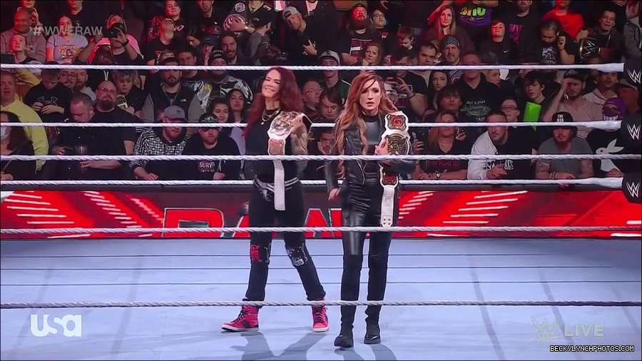 WWE_Monday_Night_Raw_2023_03_06_720p_HDTV_x264-NWCHD_mp4_007137375.jpg