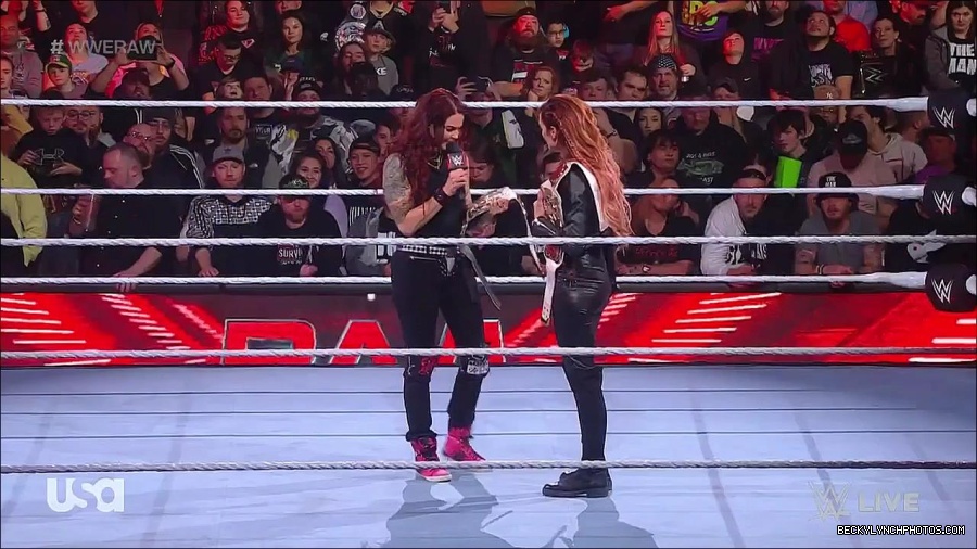 WWE_Monday_Night_Raw_2023_03_06_720p_HDTV_x264-NWCHD_mp4_007147385.jpg