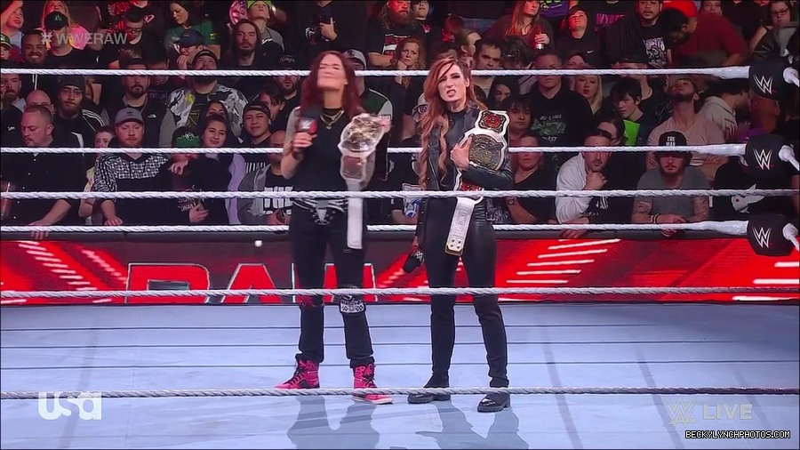 WWE_Monday_Night_Raw_2023_03_06_720p_HDTV_x264-NWCHD_mp4_007158996.jpg