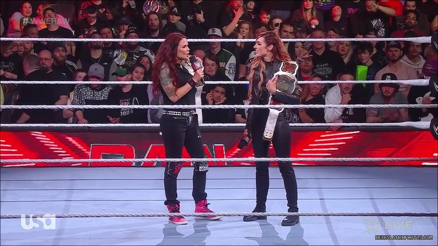 WWE_Monday_Night_Raw_2023_03_06_720p_HDTV_x264-NWCHD_mp4_007163000.jpg