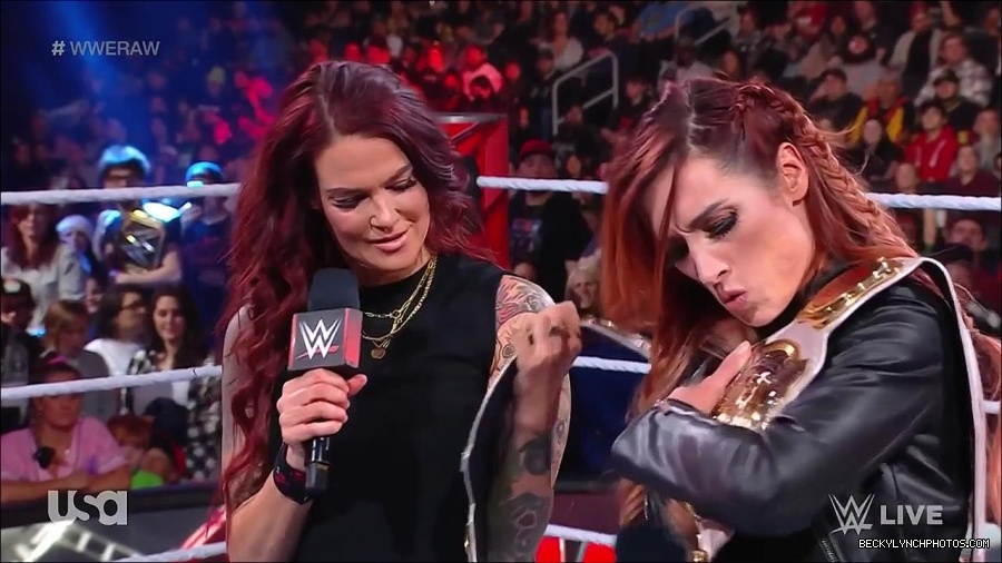 WWE_Monday_Night_Raw_2023_03_06_720p_HDTV_x264-NWCHD_mp4_007169407.jpg