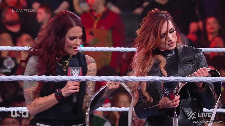 WWE_Monday_Night_Raw_2023_03_06_720p_HDTV_x264-NWCHD_mp4_007171809.jpg