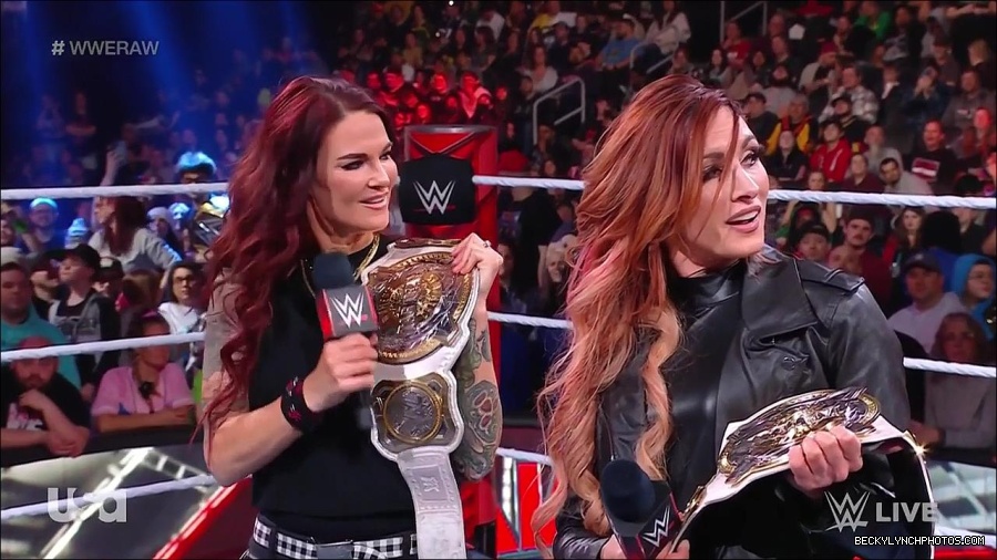 WWE_Monday_Night_Raw_2023_03_06_720p_HDTV_x264-NWCHD_mp4_007175813.jpg