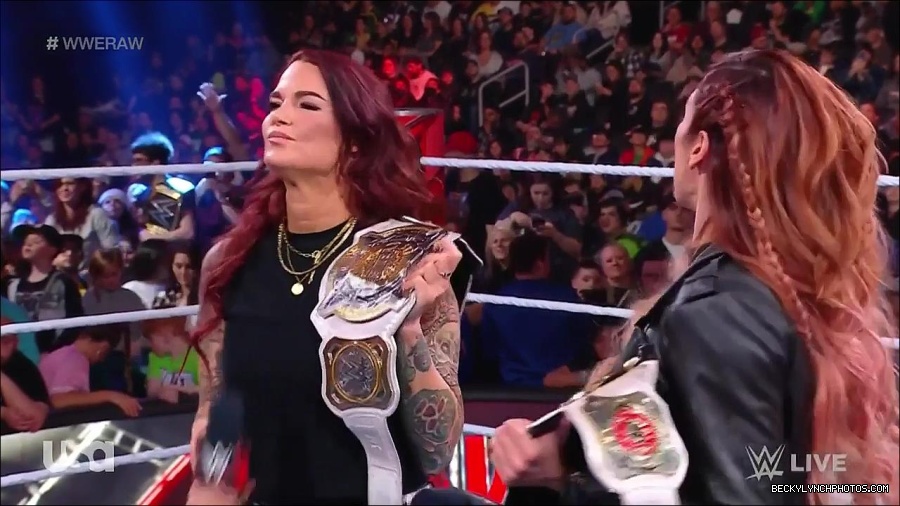 WWE_Monday_Night_Raw_2023_03_06_720p_HDTV_x264-NWCHD_mp4_007178216.jpg