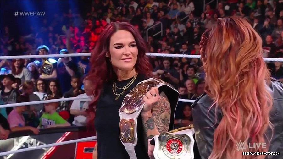 WWE_Monday_Night_Raw_2023_03_06_720p_HDTV_x264-NWCHD_mp4_007179016.jpg