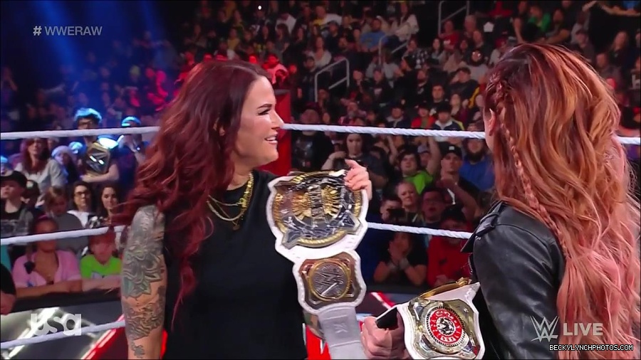WWE_Monday_Night_Raw_2023_03_06_720p_HDTV_x264-NWCHD_mp4_007180618.jpg