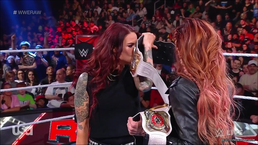 WWE_Monday_Night_Raw_2023_03_06_720p_HDTV_x264-NWCHD_mp4_007183421.jpg